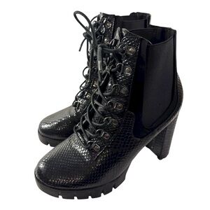 Fashion Nova Y2K Black Textured Platform Lace-Up Boots Size 7.5